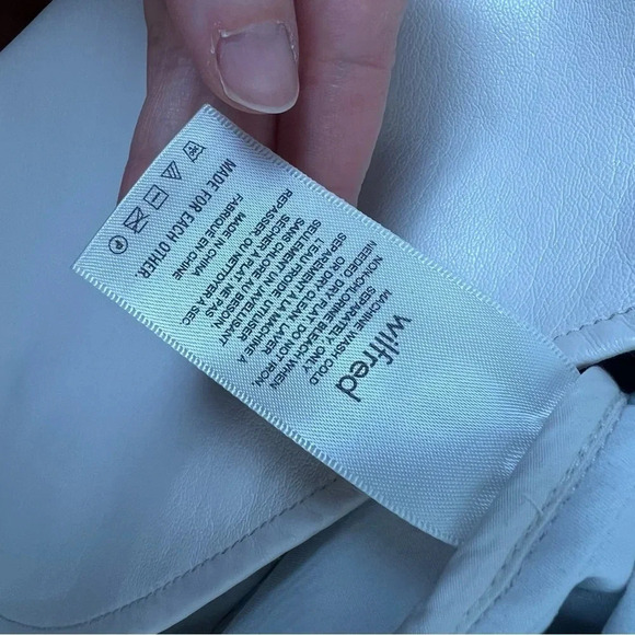 Aritzia Wilfred The Ganna Shirt Jacket in Vegan Leather in Birch - size M - Picture 7 of 8